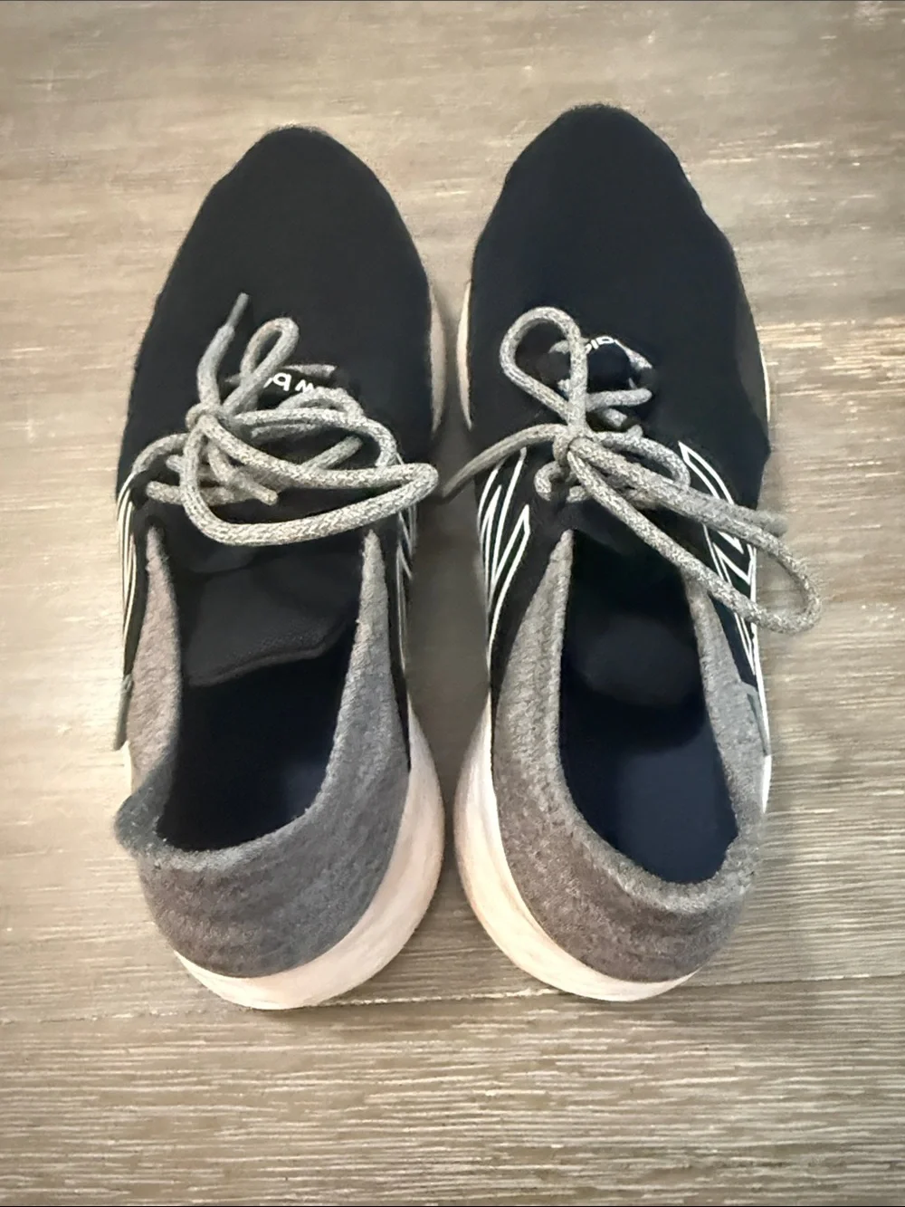 New Balance Black & Gray Athletic Sneakers